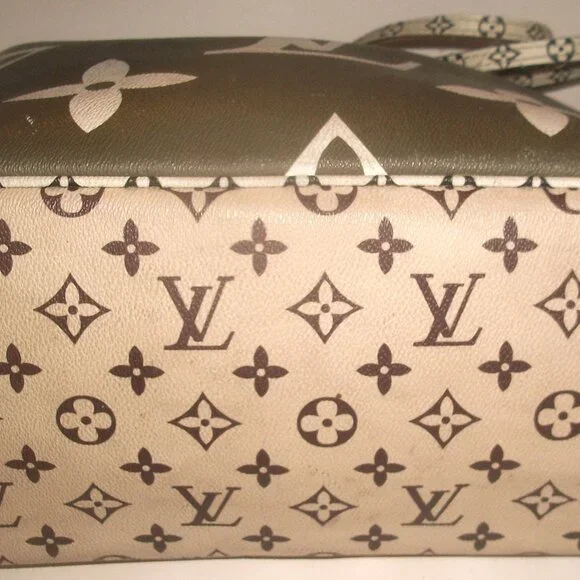 Huge PVC Shoulder Tote in Style of Monogram Shoulder Tote NOT Louis Vuitton - Picture 7 of 11